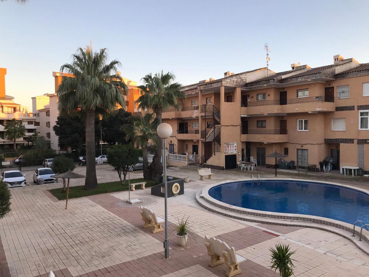 Modern Apartment In Punta Prima Punta Prima  ภายนอก รูปภาพ